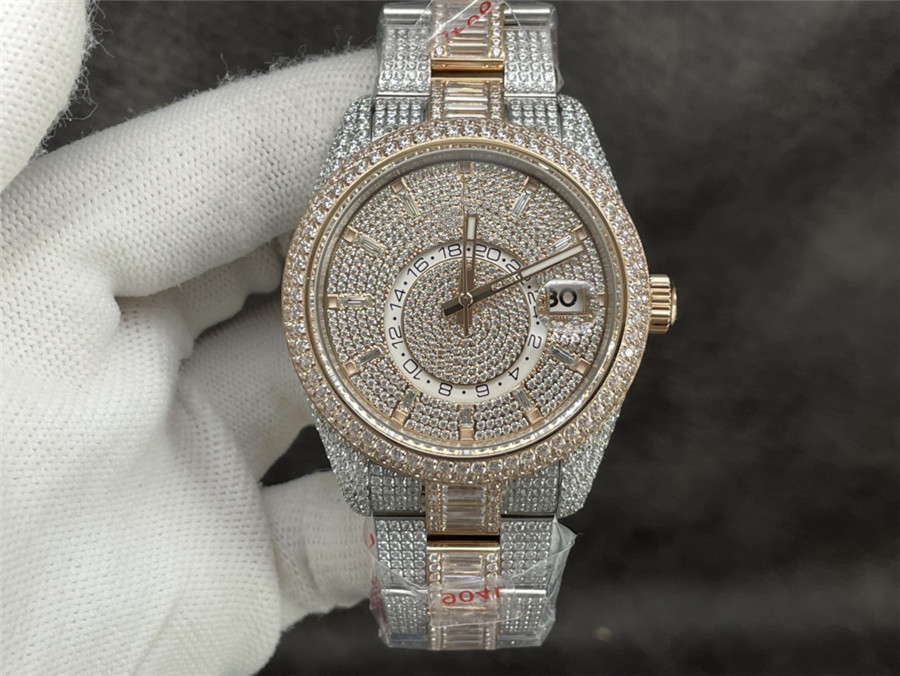 

Men's Automatic Mechanical Date Watch Sky Honey Comb Baguette Diamond Bezel 904L Stainless Steel Scratch Resistant Sapphire Crystal 42MM Man With Original Box