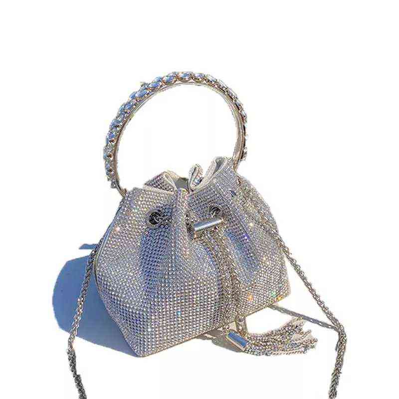 

NXY Evening Bags Kwastje Diamonds Clutch Tas Vrouwen Luxe Designer Chain Metalen Ring Handvat Shiny Crystal Emmer Purse Bridal Wedding Party, Silk white