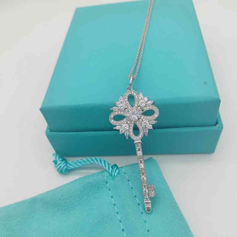 

17D8 High version S925 silver t home key zircon white gold necklace student star same jewelry