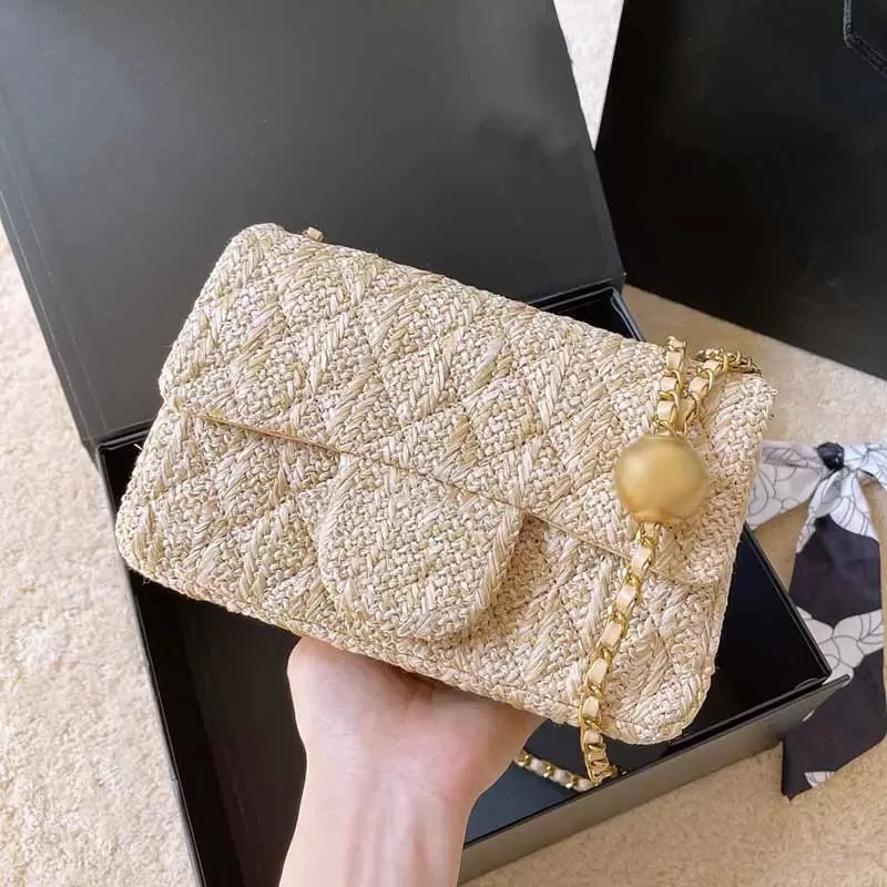 22 Summer Straw Shoulder Bags Linen Tie Dye Knitting Designer Bag Handbag Gold-Tone Metal Adjuster Small Ball Chain Classic Handbags Patchwork Fl