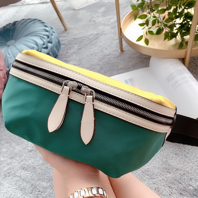 

Fanny Pack Designers Luxurys woman waist bags temperament versatile women messenger bags solid color letter pillow bag two-color cross Wallet very nice, As pics