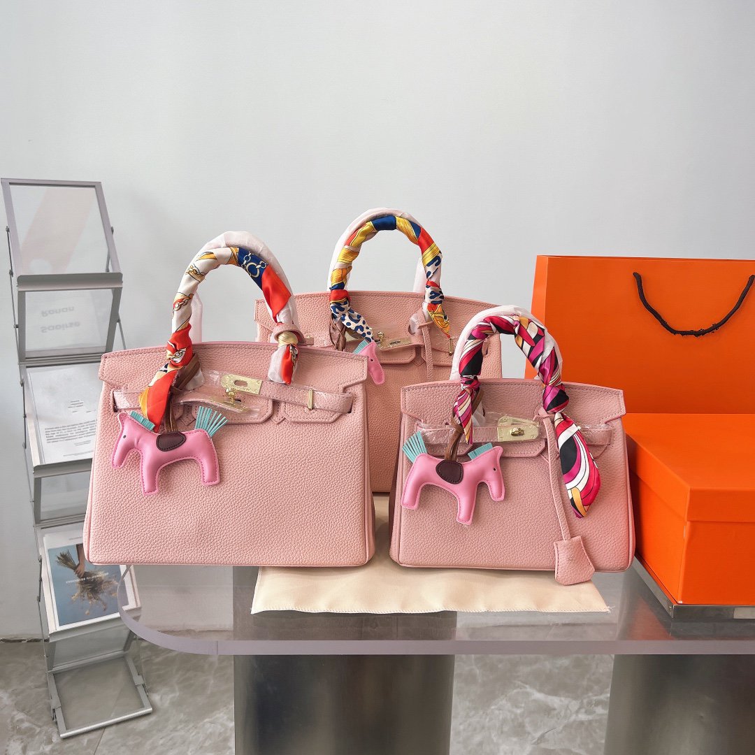 

Special Offer Pink Packing Bag Women Totes Shoulder Bags Cowskin Genuine Leather Handbag Scarf Charm with Shoulders Straps, Alligator