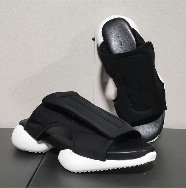 2022 Sandales d'été baskets pour hommes et femmes lancers lourds épais lovers ouverts Velcro Slippers Fragrance Sole Sole High Soled Boot Casual