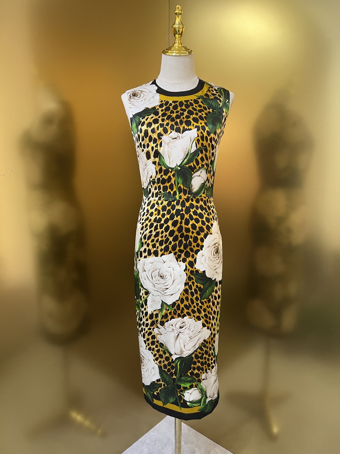 

2022 Milan autumn winter new leopard white rose vest dress, Multi