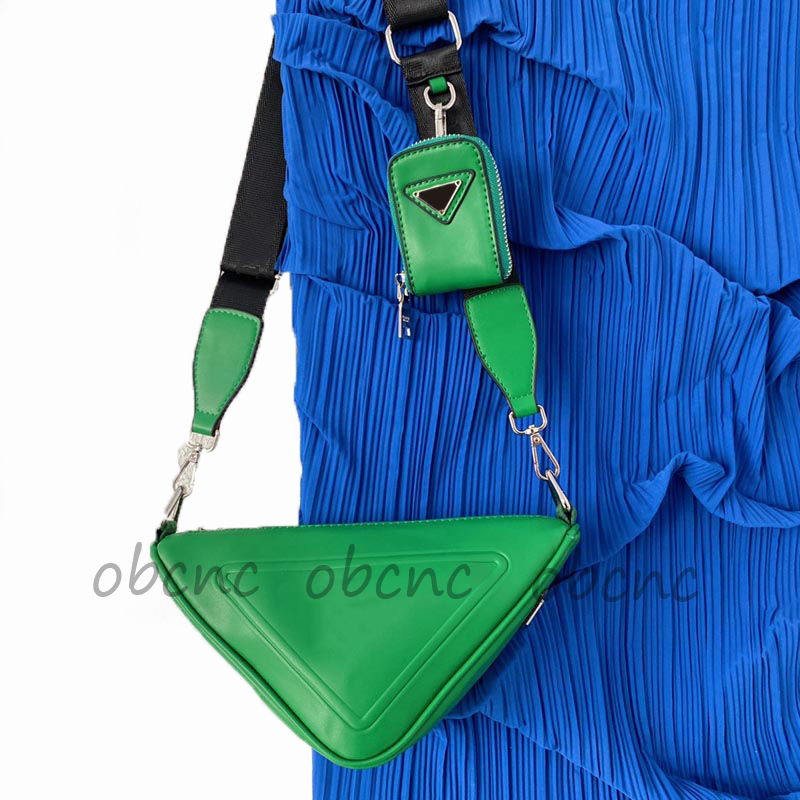 2022 conception bandoulière mode sacs à bandoulière femme Triangle sac de messager en cuir Style classique 26*14 cm avec boîte