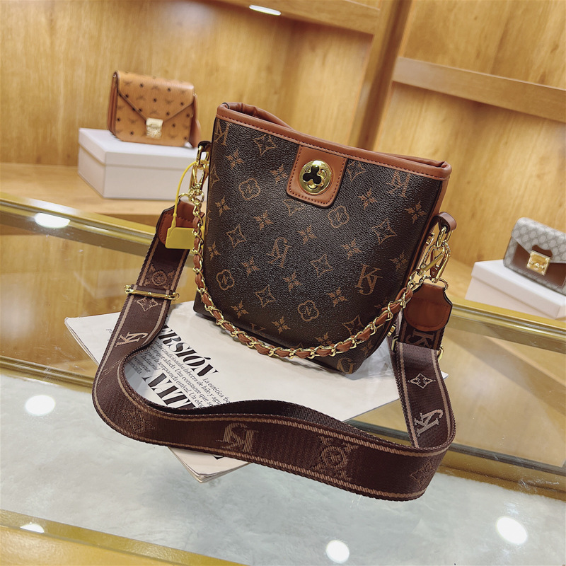 

Wholesale factory ladies leathers shoulder bag small fresh printed fashion backpack street trend contrast color leather handbags classic old color handbag, Coffee2-6182
