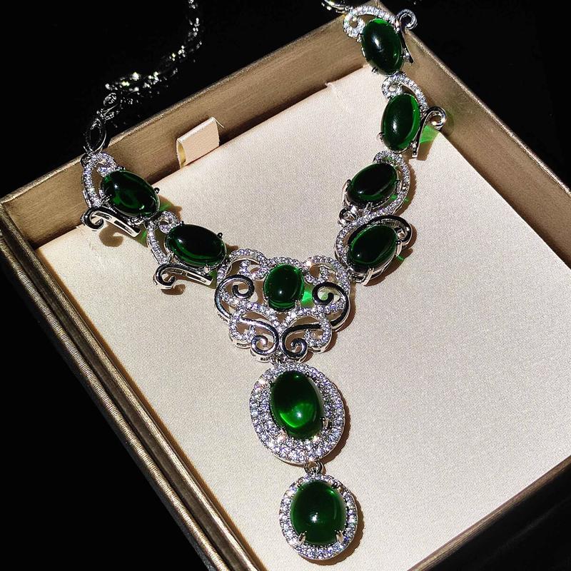 

Pendant Necklaces Luxury Vintage Necklace Oval Green Chalcedony Zircon Auspicious Cloud High Grade Jewelry For Women Party Christmas GiftsPe