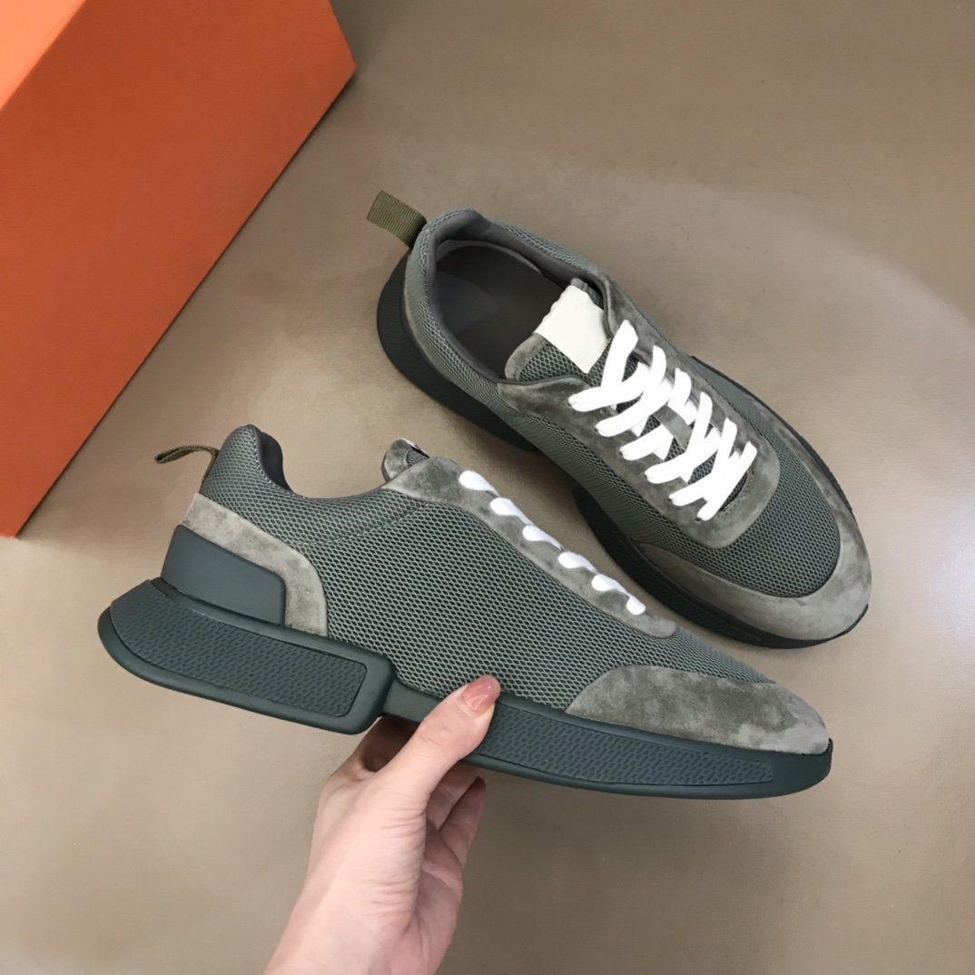 

Men's shoes top quality luxury designer brand Cool men casual sports shoe match invincible Soft comfortable dust bag with box size38-45, As picture 1