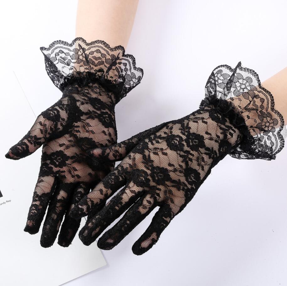 

Black Lace Sexy Floral Gloves Women Fashion Mittens Bride Wedding Party Sun Protection Wrist Length Driving Thin Gloves 6 Colors