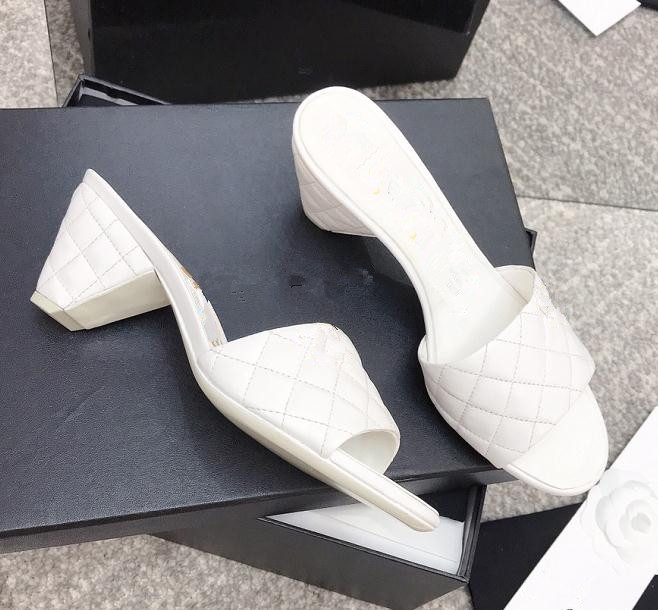 

women designer slippers summer luxury Leather slides Black Fluo Green White Cool Grey Beige Blue Pink Yellow Rubber Ladies sandals Paris sandals 34-41