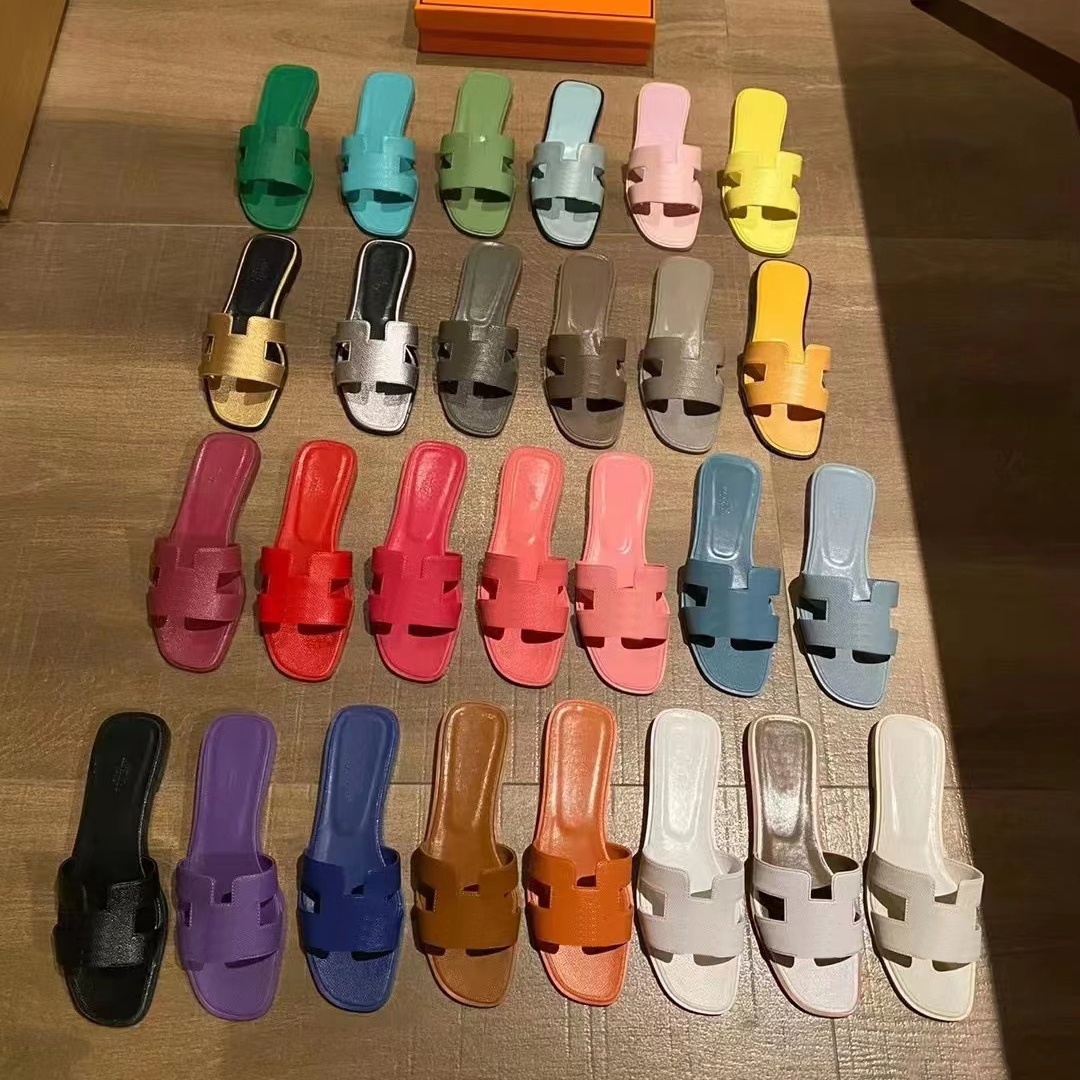 

women sandal slippers sandals women summer fashion outer wear hollow new classic flat bottom travel beach leather sandal Size 35-42