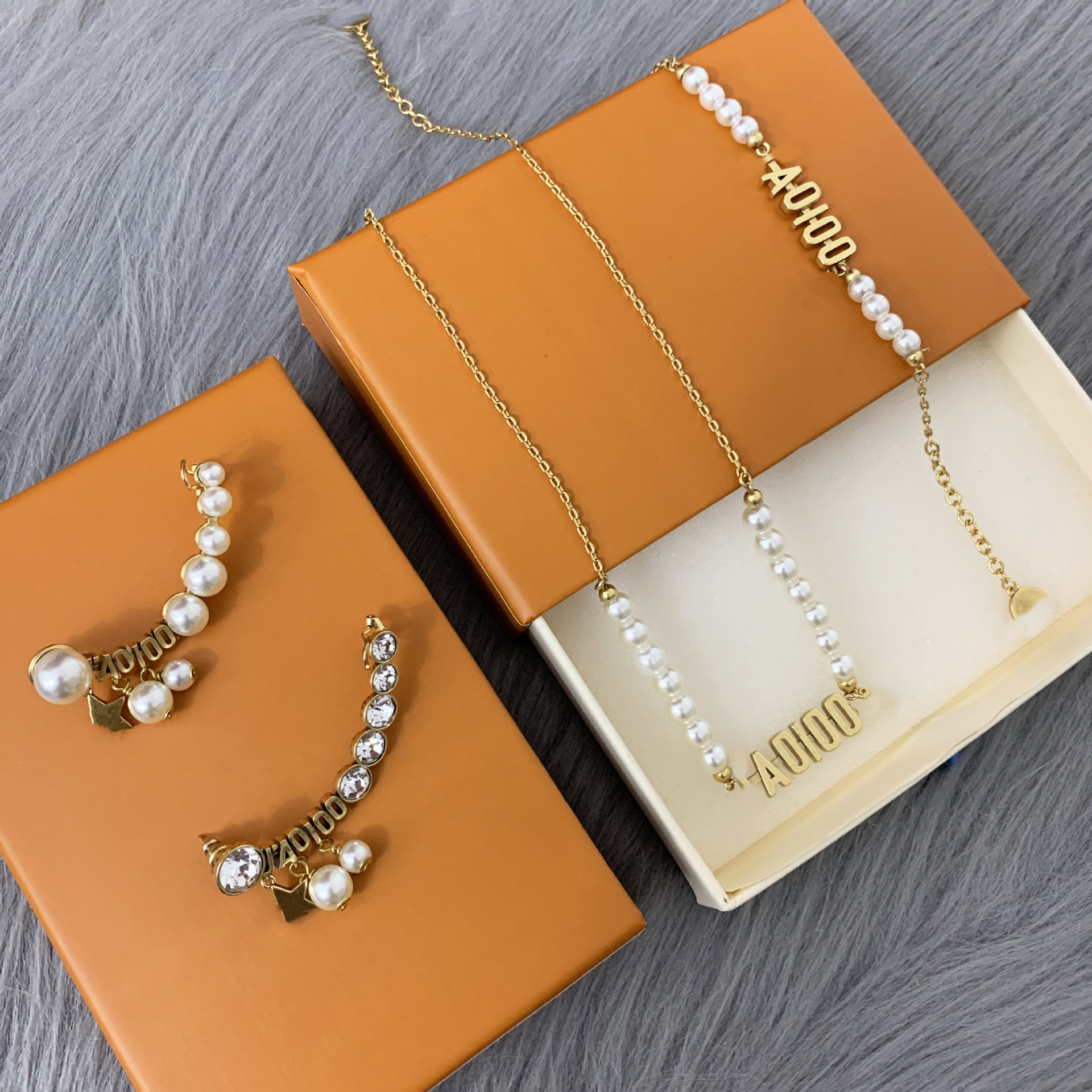 Boucles d'oreilles et colliers pour femmes, pendentif de luxe en or, bracelet à carreaux, fiançailles, mariage, bijoux de mariée, ensemble 4