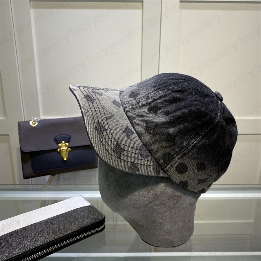 

Designer Baseball Caps Fashion Letter Sign Hat Gradients Design for Man and Woman Adjustable Ball Cap 2 Colors Top Quality, C1