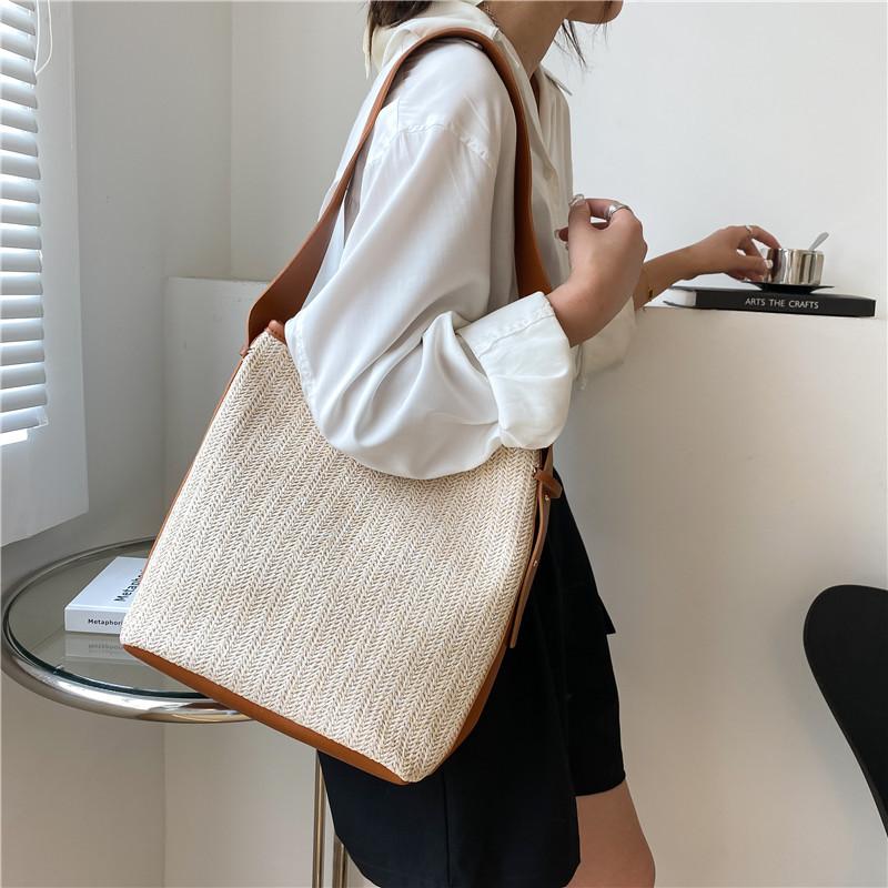 

Evening Bags Ladies Beach Bag Summer Straw Handmade Leather Belt Woven Handbags For Women Large Capacity Buckle Shopping Shoulder BagsEvenin, Khaki
