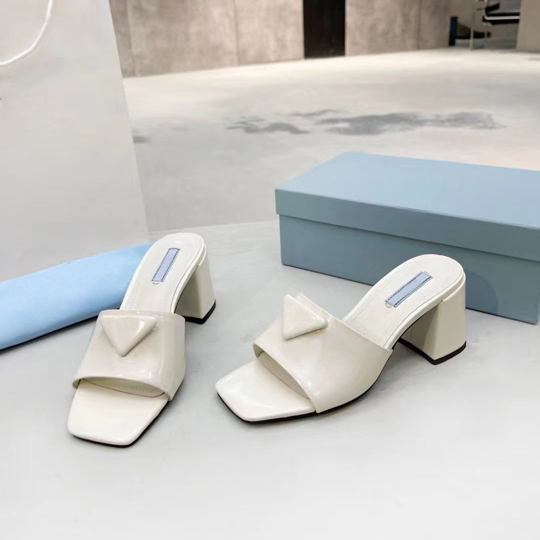 

Newest with box women fashion slippers slides summer flat slipper trendy leather rubber sandal :35-42, Black