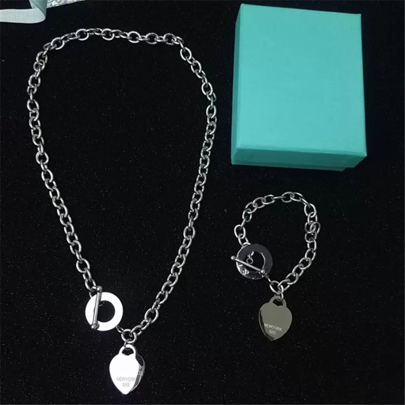 Cadeaux de Noël à chaud de la vente à chaud 925, chaîne Silver Heart T Bracelets   collier Set Déclaration de mariage Jewelry Heart Pendant Colli