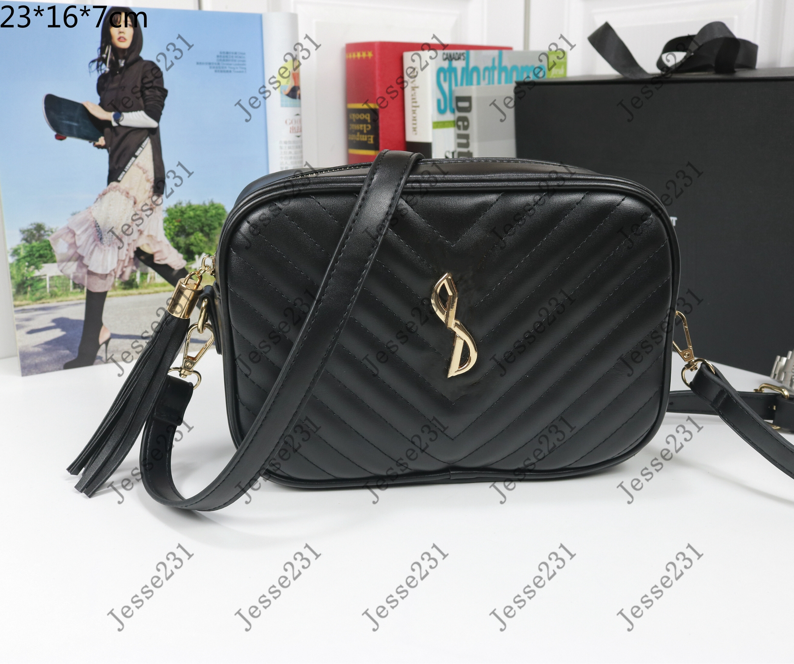 

High Quality Classic Designer Bag Womens Soho Disco Bag small Zipper shoulder bags Leather Handbags Gold Chain Cross body Messenger Purse Wallet 6colors, Red