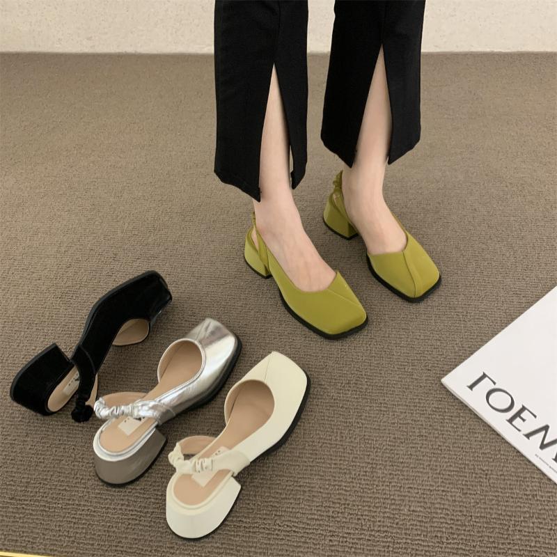 

Sandals Woman Summer 2022 Thick Heel Toe French Style Medium Outer Wear Shallow Mouth Shoes Women's SandalsSandals, Beige