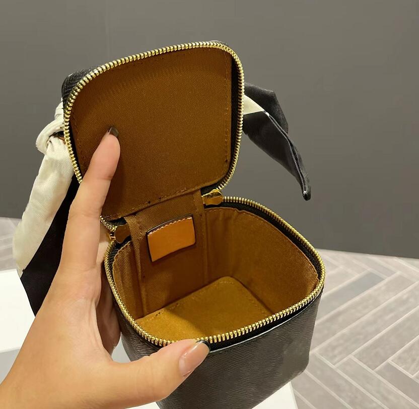 

Luxury Women Mini Handbags Coin Purses Designer Old Flower Fashion Zipper Single Shoulder Cross Body Wallet Change Purse Handbag, Brown flower