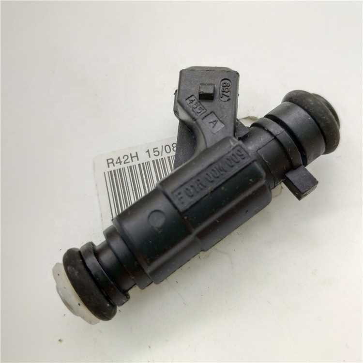 

PAT Car F01R00M009 Fuel Injectors For M6 BYD F3 F6 Great Wall 0280155842