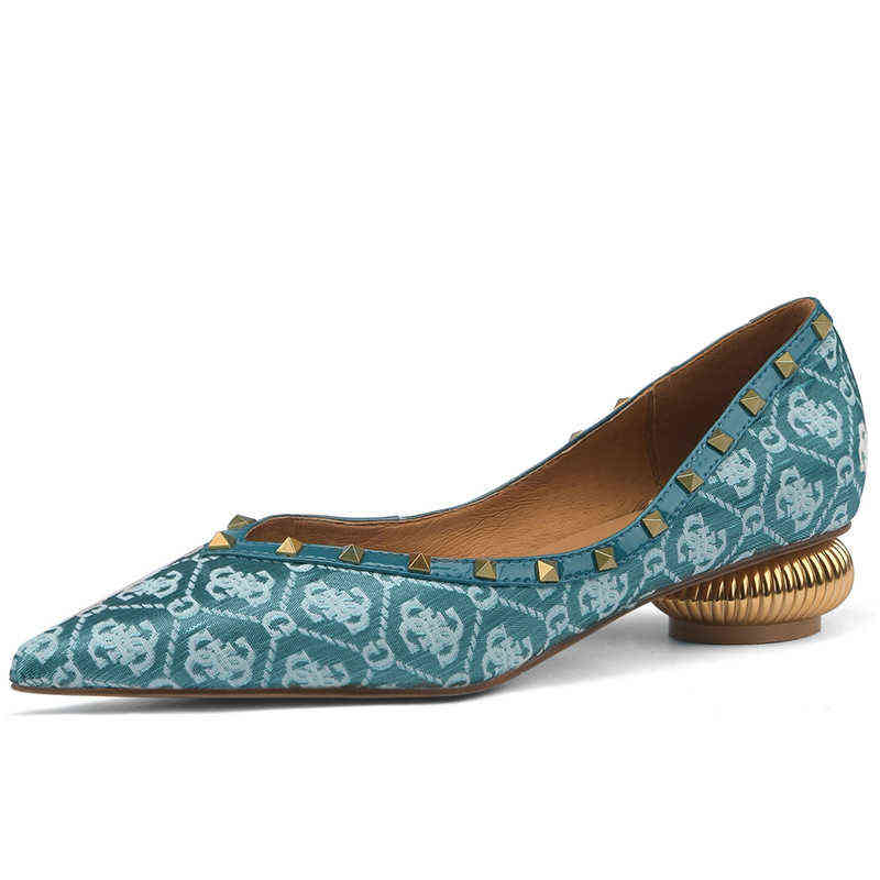 

Sandals Luxury Rivet Pointed High Heels Designer French Color Matching Print Low Heeled Sandals Retro Women Shoes 220322, Blue