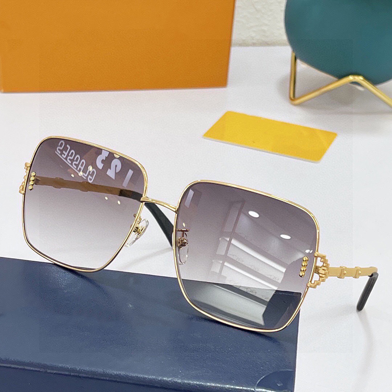 Cadre Square Sunglasses Metal Brand Signature Fashion Femmes Femmes Lunettes avec des lunettes de livet Rivet Shiny