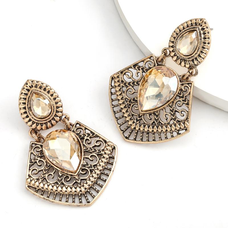

Dangle & Chandelier Retro Fashion Metal Rhinestone Hollow Geometric Earrings Bohemian Ladies Party Temperament Exquisite AccessoriesDangle