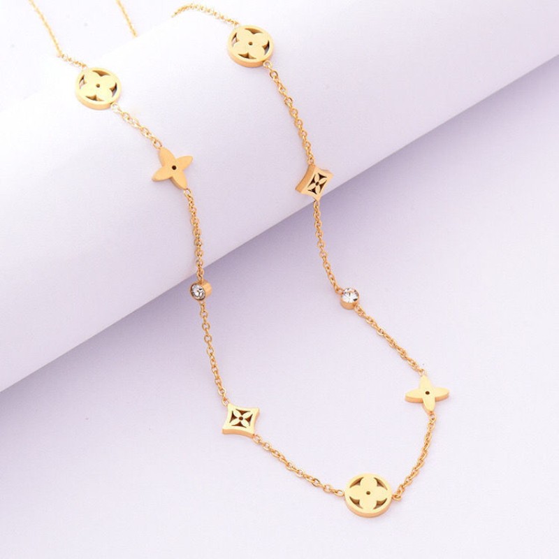 

New Popular Clover Pendant Necklace 18K Gold Stainless Steel Necklaces Wedding Jewelry for Women Gift