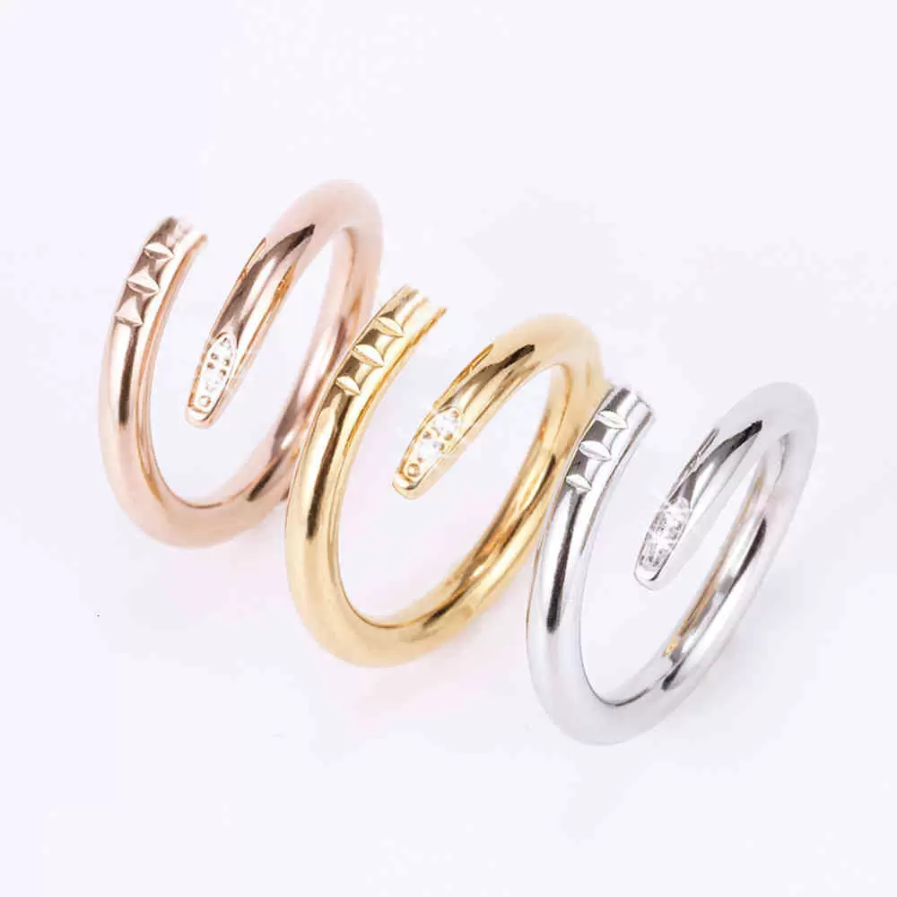 

titanium steel nail ring European and American fashion love rings couple jewelry gold and silver rose optional size 5-11