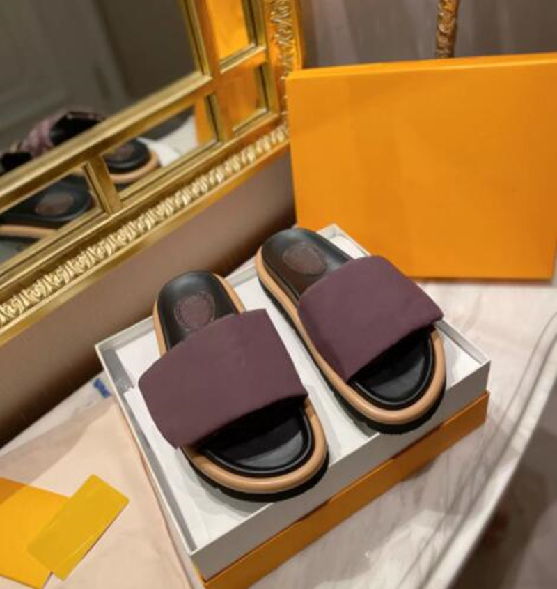 

High version new letter slippers men's and women's same Velcro flip flops super comfortable flat sandals-01, Chocolate