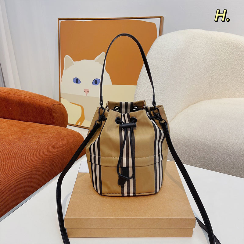 

Drawstring Nylon Bucket Bag Vertical Stripe Handbag Tote Purse Detachable Leather Handle Shoulder Strap Fashion Letters Women Shoulder Crossbody Bags