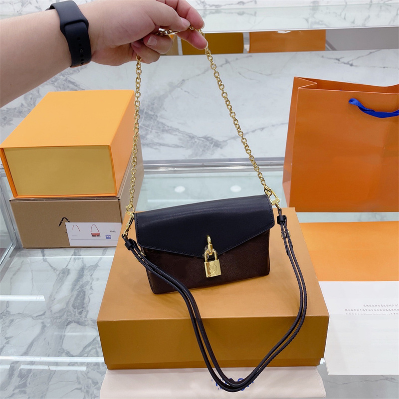 

5A Top Quality PADLOCK ON STRAP Bags Designer Women Handbags Luxurious Crossbody Designers Bag Genuine Leather Wallets Purse, Customize