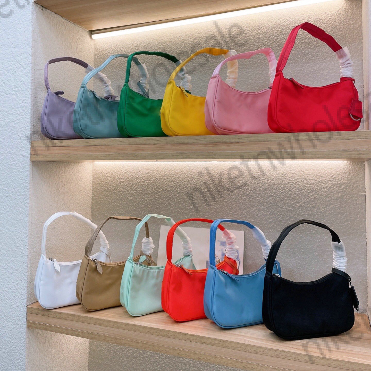 

New Fashion Graphy Half Moon Hobo Underarm Bag Bottom Metal Logo Designers Luxuxrys Womens Shoulder Bags 22X13cm, ##