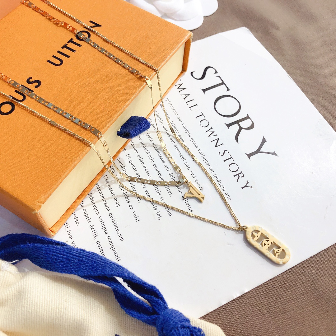 

Fashion Women Luxury Designer Necklace Choker Chain 18K Gold Plated Stainless Steel Letter Pendants Necklaces Statement Jewelry Accessories X301