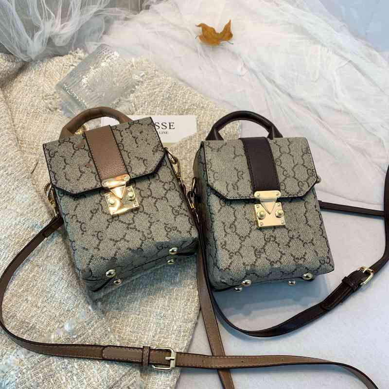 

Vertical small bag women's new letter Mobile Phone Bag Messenger sling one shoulder change Purses_0F1B, Khaki