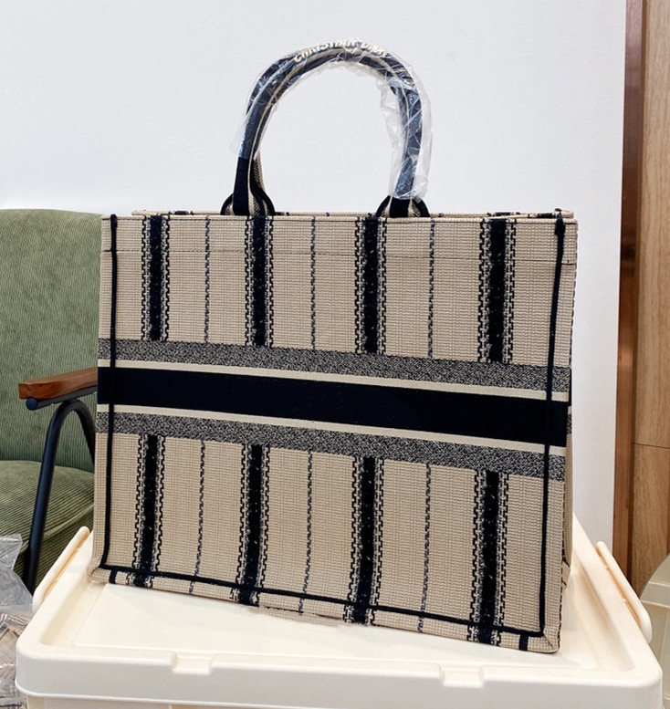 French designer brand new canvas embroidery printing design beach bag high quality fashion generous shopping bag