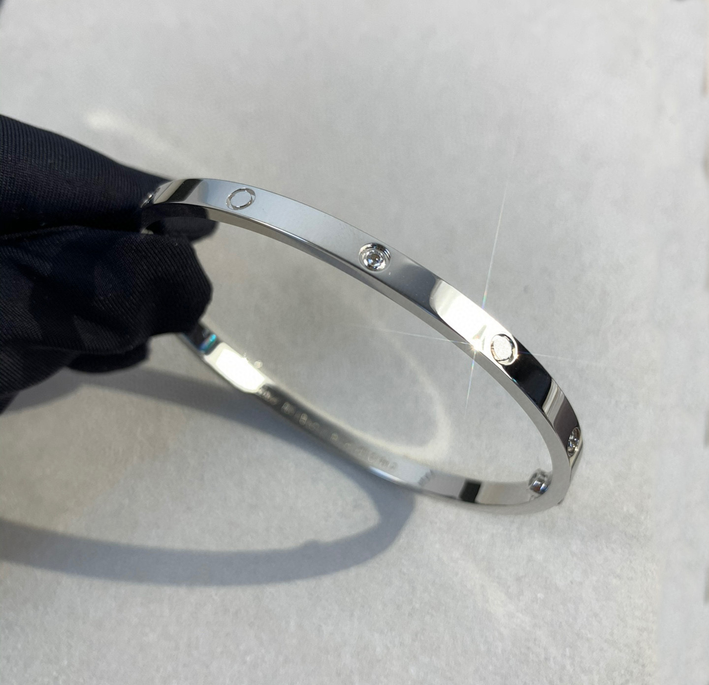 

V gold 2022 Luxury quality charm bangle punk band thin bracelet with 6pcs diamond in three colors plated for women enagagement jewelry gift have box stamp PS431A