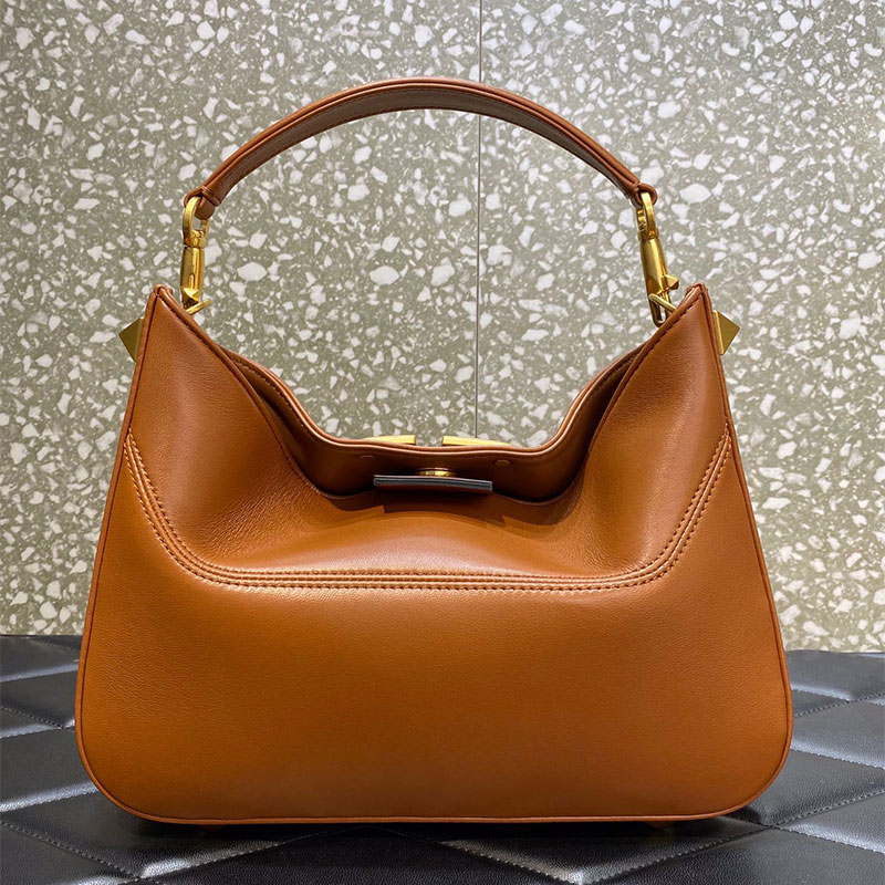 

High quality soft leather ladies big V bags Designer handbag send three shoulder strap underarm bag tote fashion crossbody shoulders bag crescent casual, Black