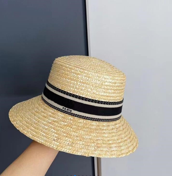 

Summer Women Straw Hat Fashion 2022 New Designer Ladies Sun Protection Big Grass Braid Beach Personality Wide Brim Hats Fisherman Sun Caps Gifts 4 colors, Beige