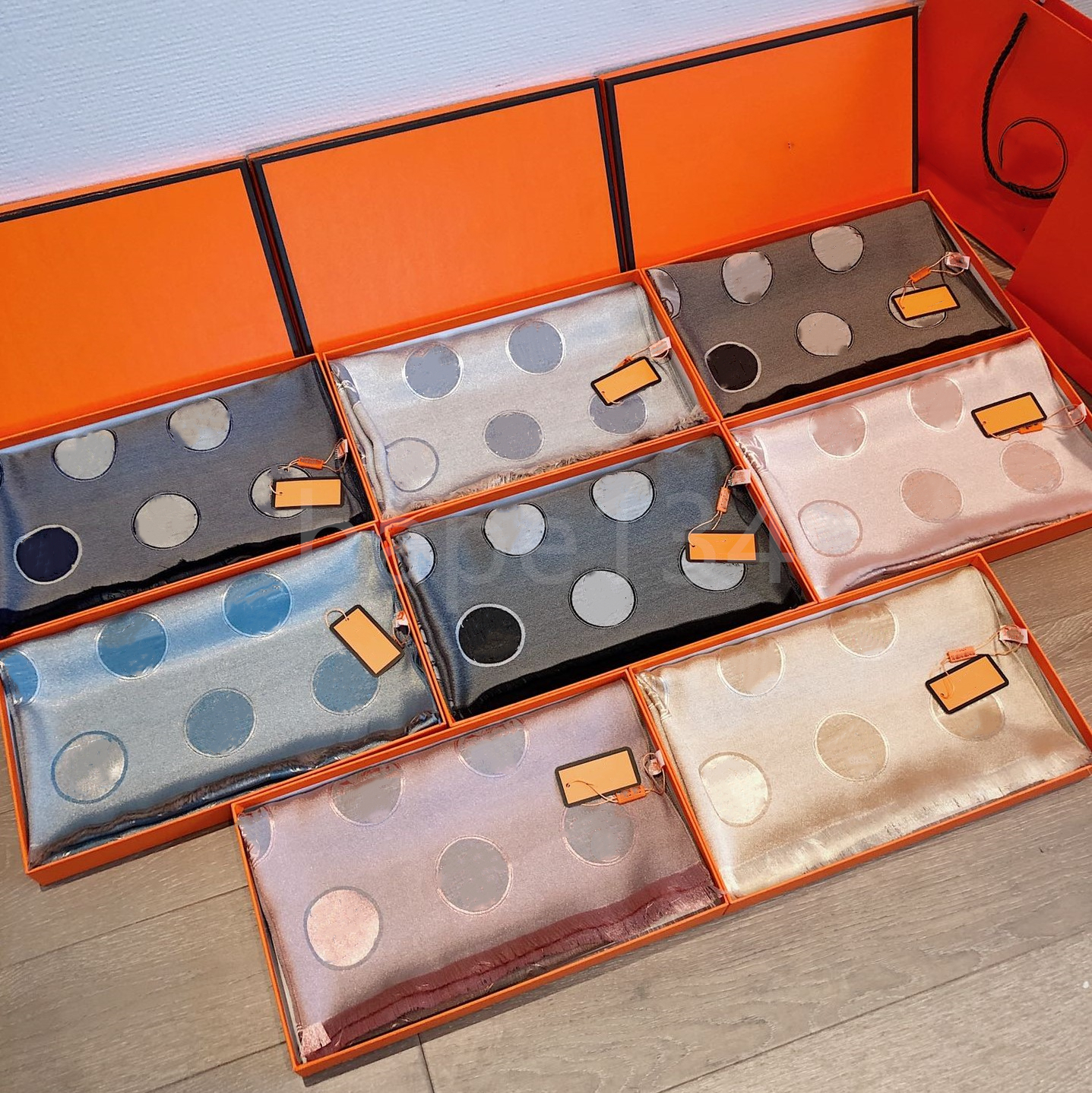 

2021 Silk Scarf Luxury Scarfs Designer For Women man Pure Cotton Soft Letter Scarves 4 Season Long Wraps Size 180-70cm with Gift Packing