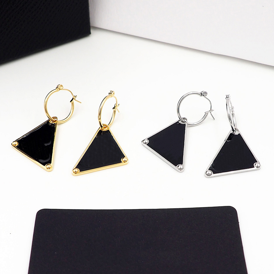 

Fashion Designer Jewelry Stud Earring Triangle Earing Love Diamond Women Heart Earrings Gold Silver Party Wedding Prads Couple Gift Luxury dasdjf
