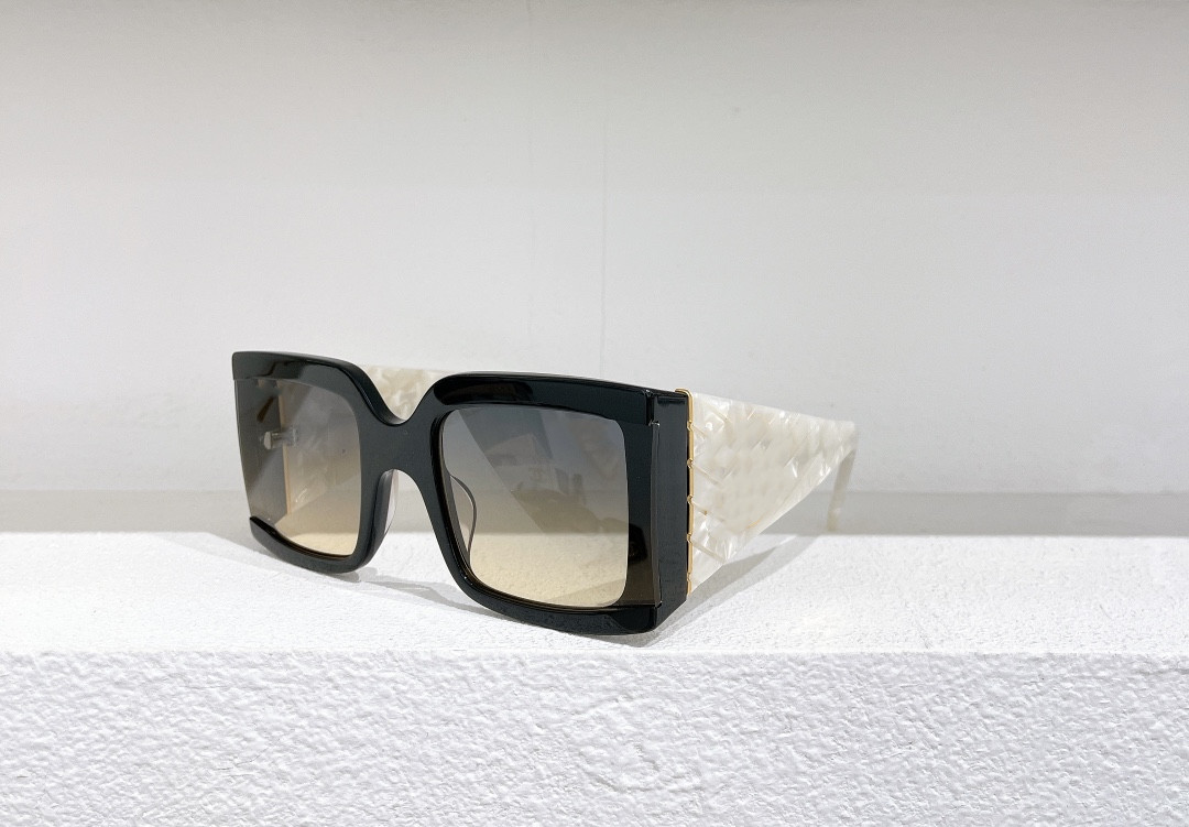 Lunettes de soleil de haute qualité femme style 4991 Rectangle Anti-Ultraviolet Retro Shield lens Plate Oversized Square Full Frame mode Lunettes