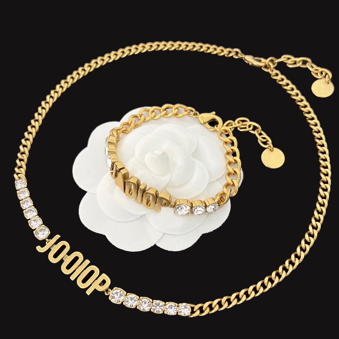 

Desiger Necklace Women Jewelry Choker classic letter diamond Chain Fashion Clavicle Chains High Quality trend gift