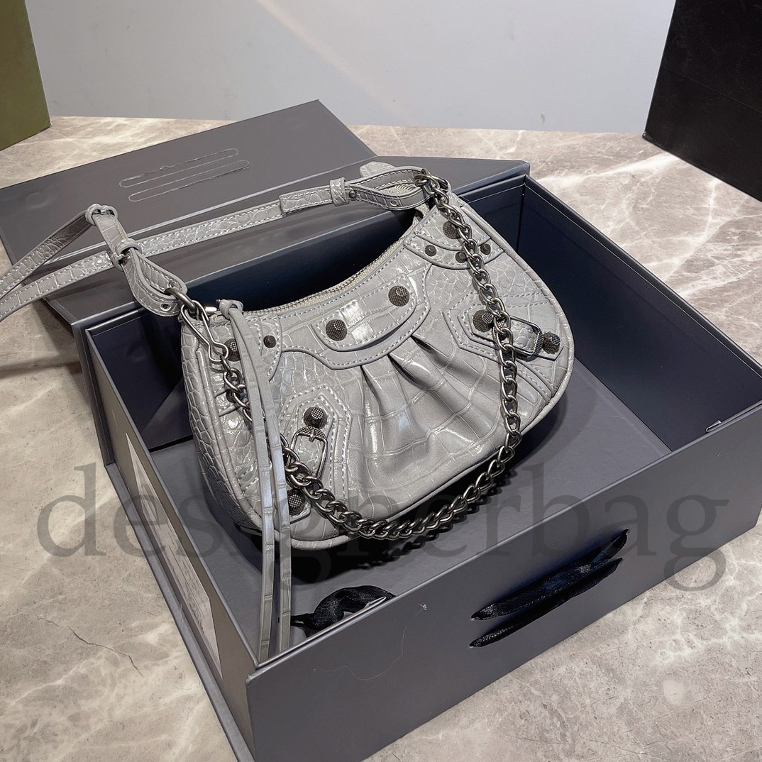 

Motorcycle bags chain Crossbody Luxury Designer Brand Bags Fashion Shoulder Handbags High Quality Women Purse Phone Wallet Metallic, No bags