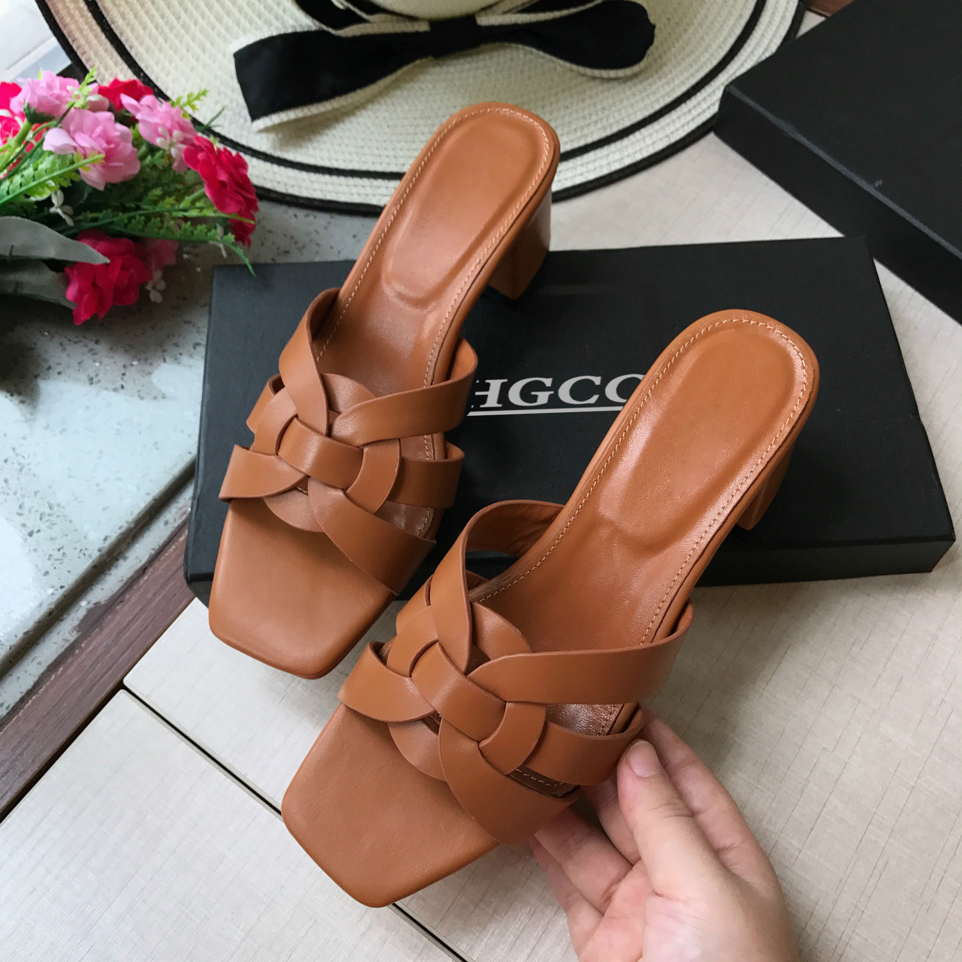 

2022 Fashion leather high heeled sandals Summer women's flat slipper luxury plus sizezapatillas hombre a5, Style1