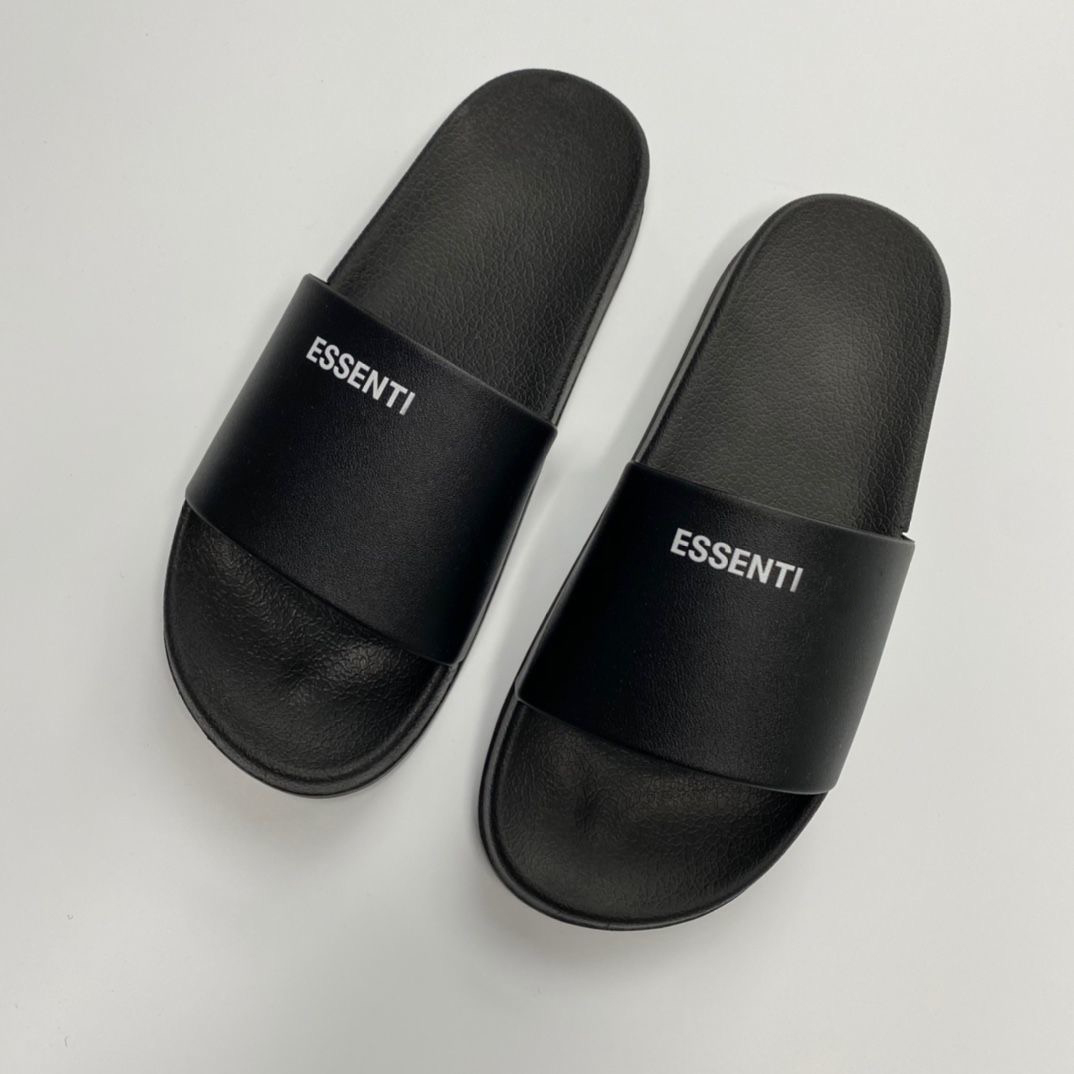

Summer Designer Slippers for Mens Women Letters Solid rubber Print Flat Slipper Fashion Popular Rubber Sandal Trendy Beach Shoes Multi Style Europe Size 36-45, Black