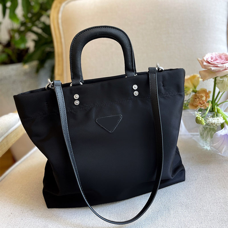 

HH Designer Luxury Shoulder Bags P high quality nylon Triangle Badge Handbags wallet women men Crossbody canvas casual square Messenger bag 2022 purses 30cm, Add shipping fee