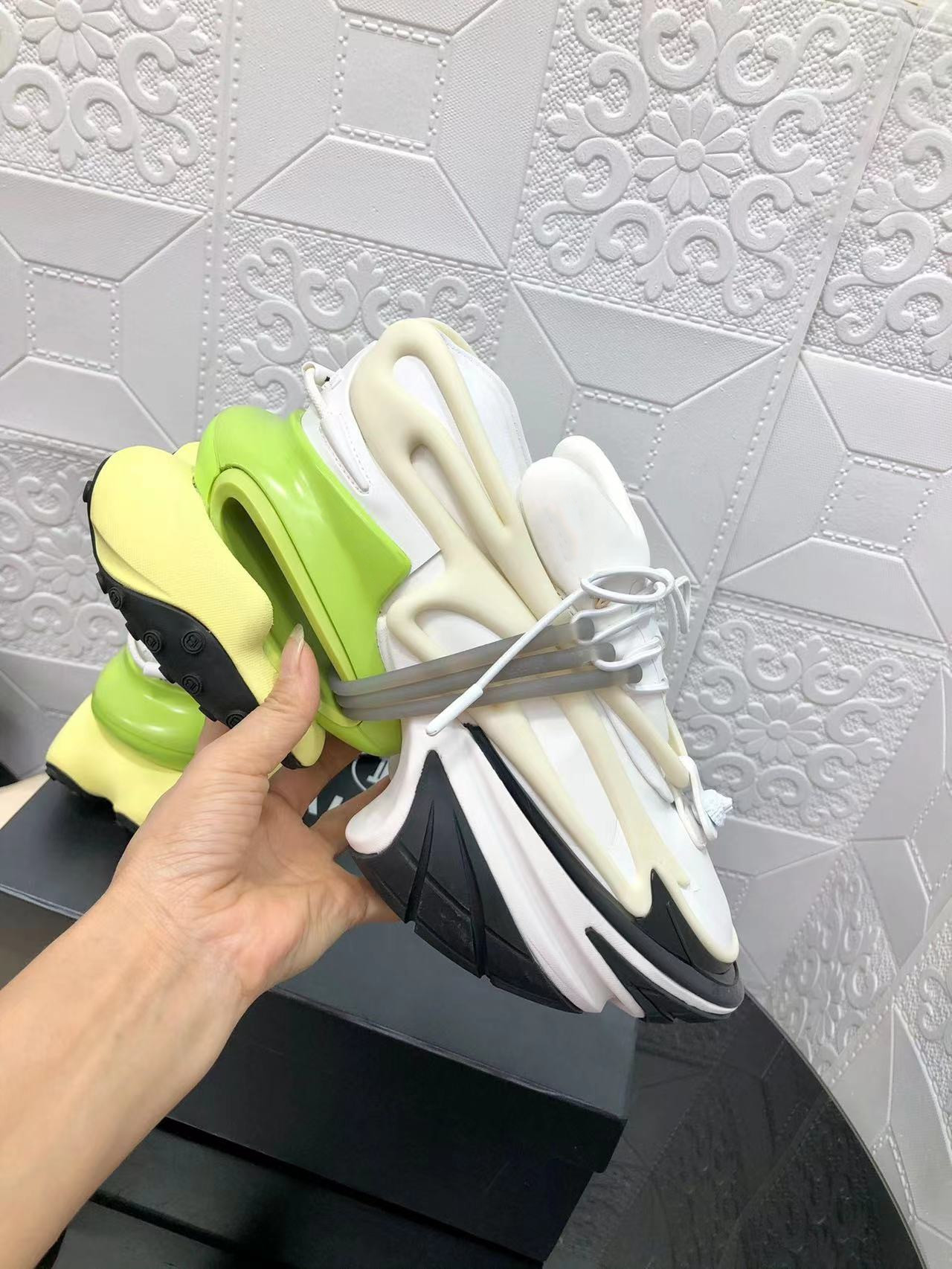 

Fall/winter 2022 Men's and women's casual shoes increase the height of seven colors fashion slimming, Green