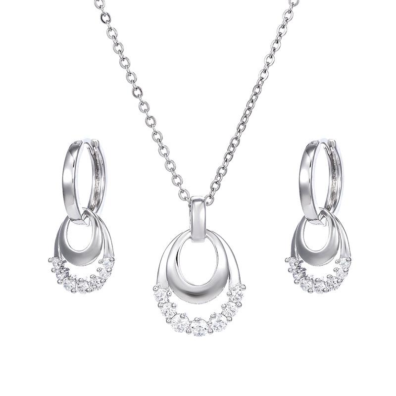 

Pendant Necklaces Sweety Delicate Micro Paved Stud Earrings Silver Circle Necklace For Women Gilrs Fashion Jewelry SetsPendant