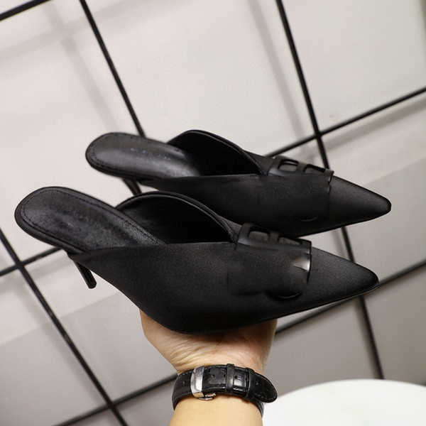 

2021 Slides Summer sneakers lusso progettista Beach Indoor Flat G Sandals Slippers House Flip Flops With Spike sanda